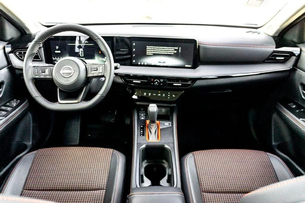 New 2026 Gray Nissan SR image 20