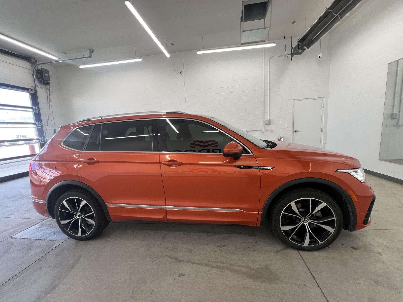 2022 Volkswagen Tiguan SEL R-LINE - Photo 11