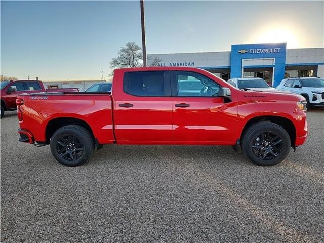 New 2026 G7C Red HOT Chevrolet Custom 4x4 Crew Cab 5.75 ft. box 147.4 in. WB image 5