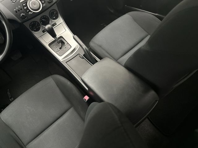 Used 2011 White Mazda i Touring image 22