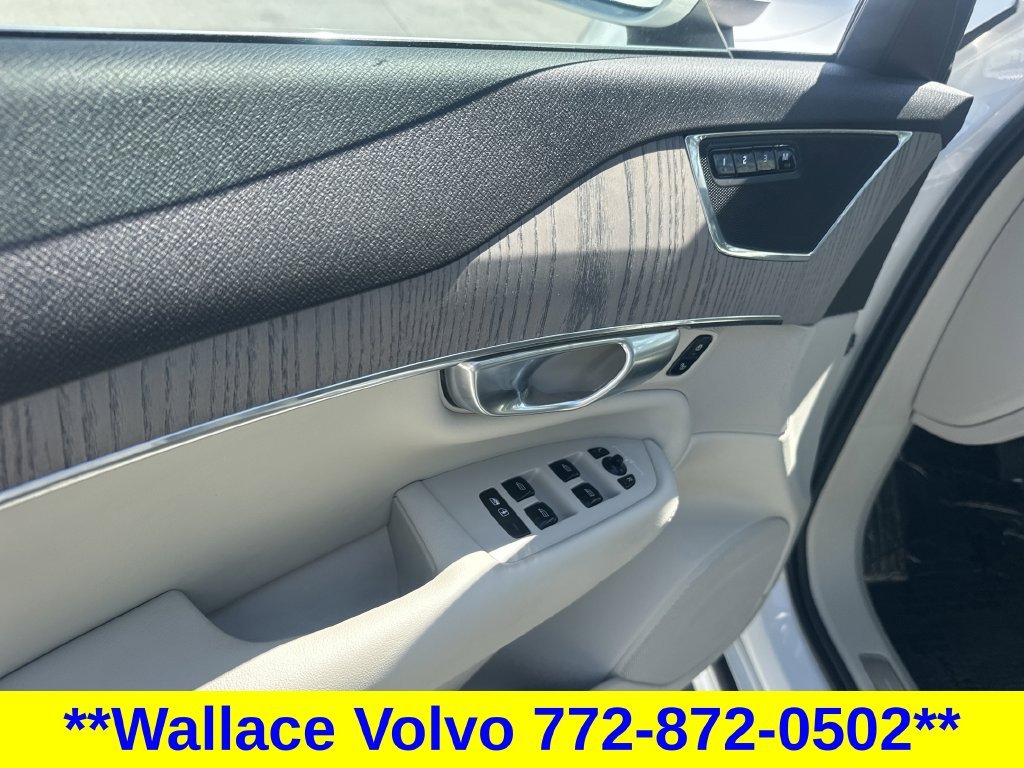 Certified Used 2024 White Volvo T8 Plus 6 Passenger image 15