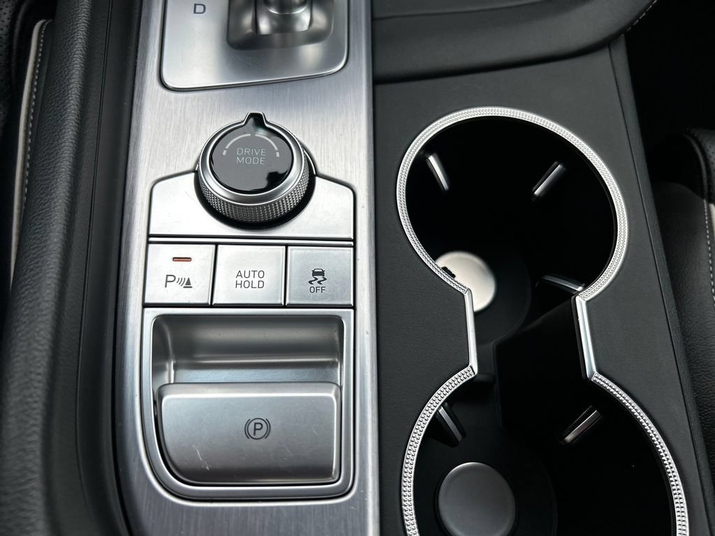 2021 GENESIS G70 Standard - Photo 30