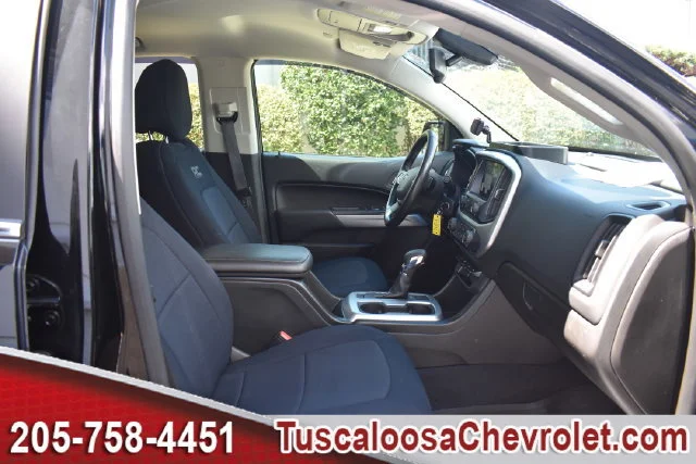 Used 2022 BLACK Chevrolet 4WD LT image 25