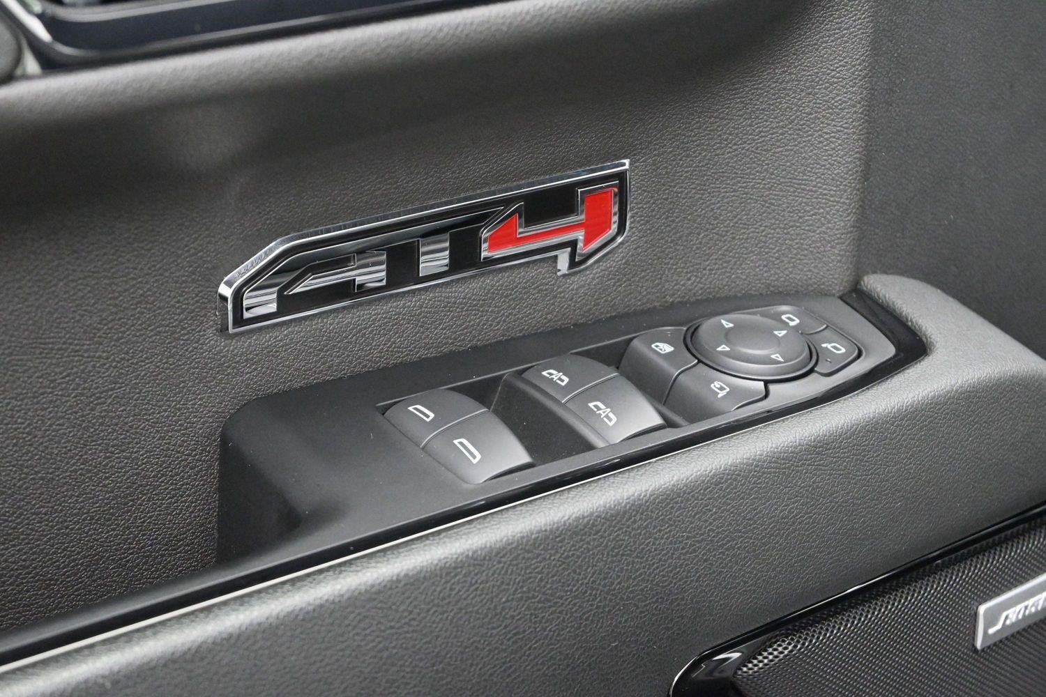 Used 2023 SUMMIT WHITE GMC AT4 image 12