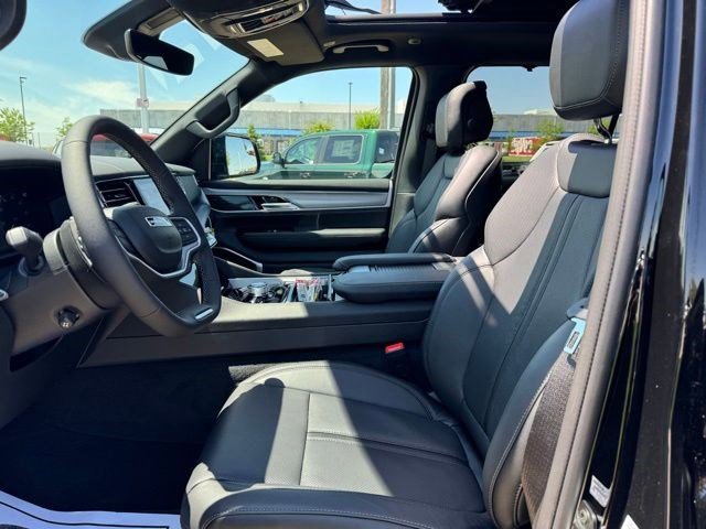 New 2026 High Gloss Black Jeep Limited Reserve image 8