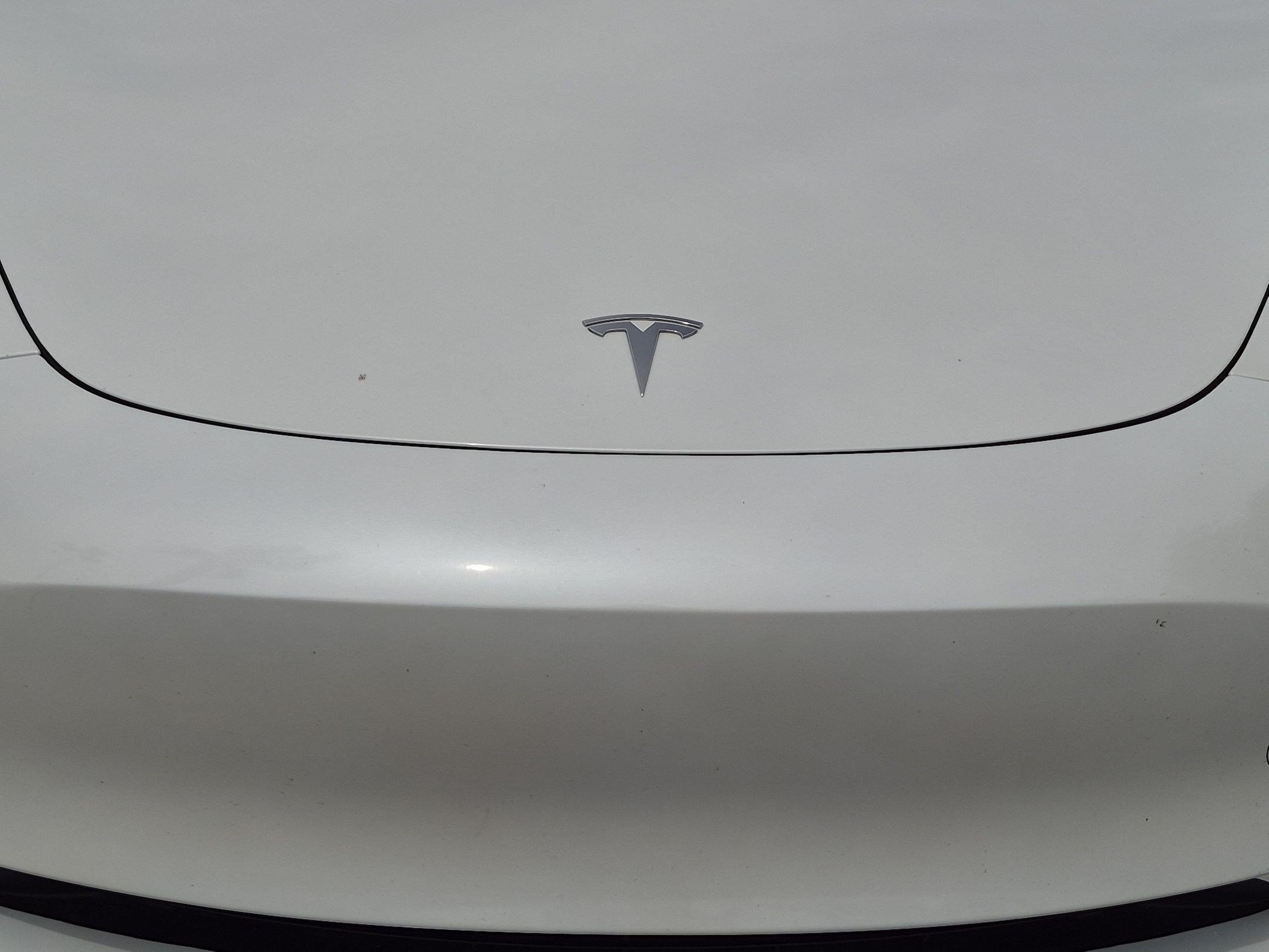 Used 2023 Pearl White Multi-Coat Tesla Base image 9