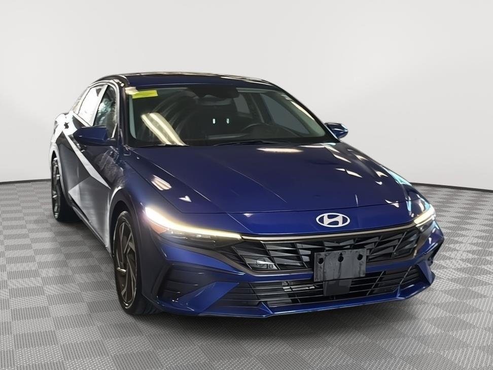 Used 2024 Intense Blue Hyundai SEL image 3