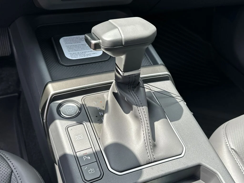 New 2027 Black Kia X-Line S image 32