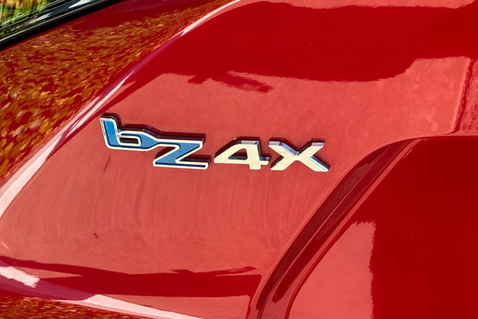 Used 2024 Red Toyota XLE image 21