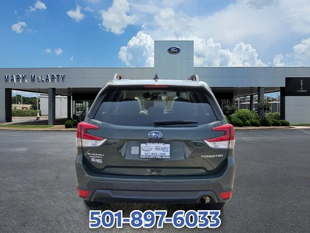 Used 2022 Green Subaru Premium image 4