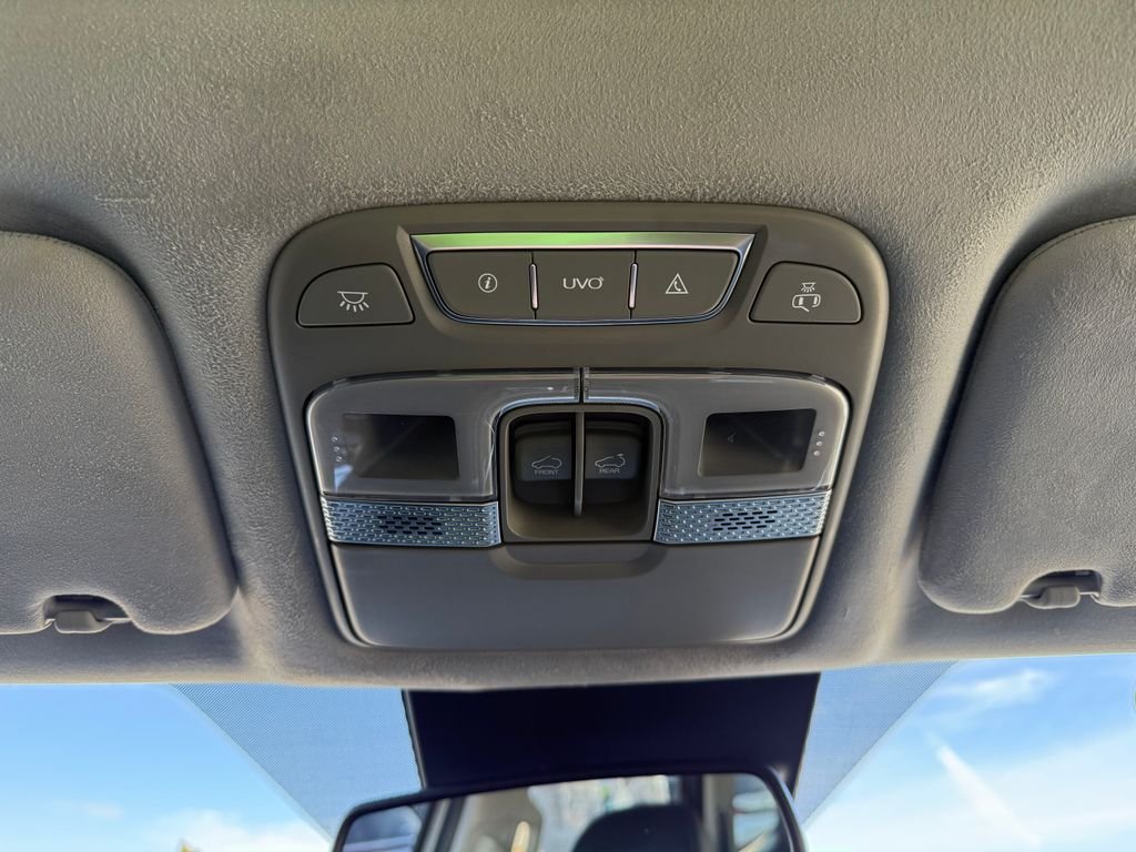 Certified Used 2022 Silver Kia SX image 27