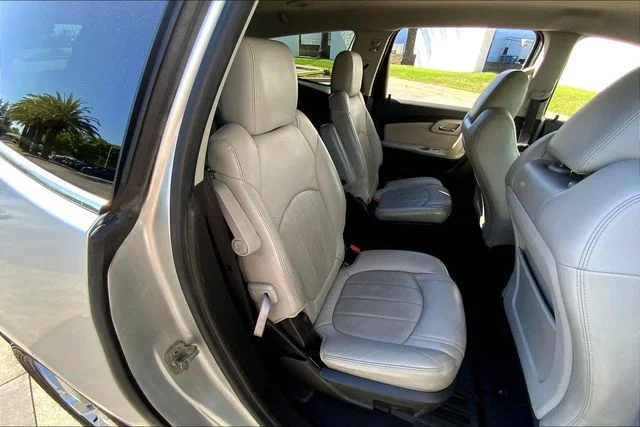 Used 2012 Silver Ice Metallic Chevrolet LTZ image 25