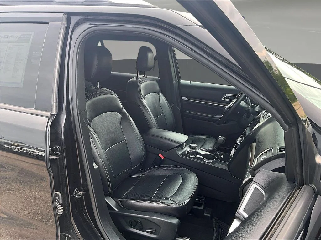 Certified Used 2019 Black Ford Limited image 33