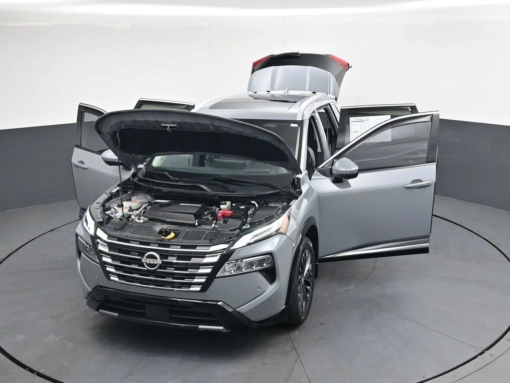 Used 2024 Gray Nissan Platinum image 51