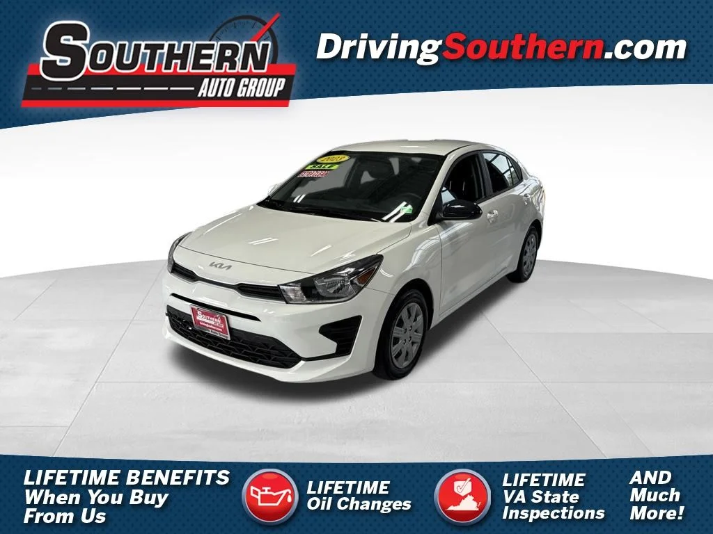 Used 2023 White Kia S image 1