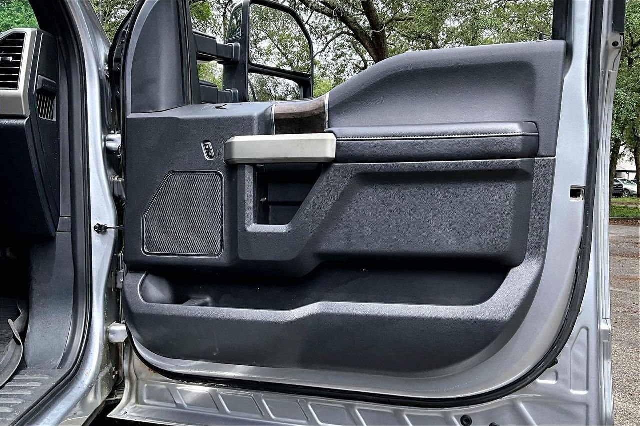 Used 2022 Silver Ford Lariat image 25