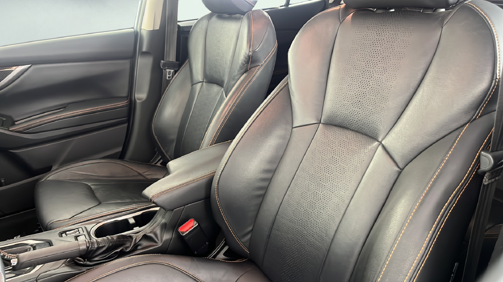 Used 2019 Khaki Subaru 2.0i Limited image 38