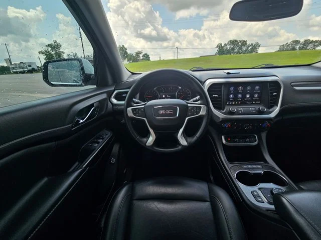 Used 2023 White GMC SLT image 13