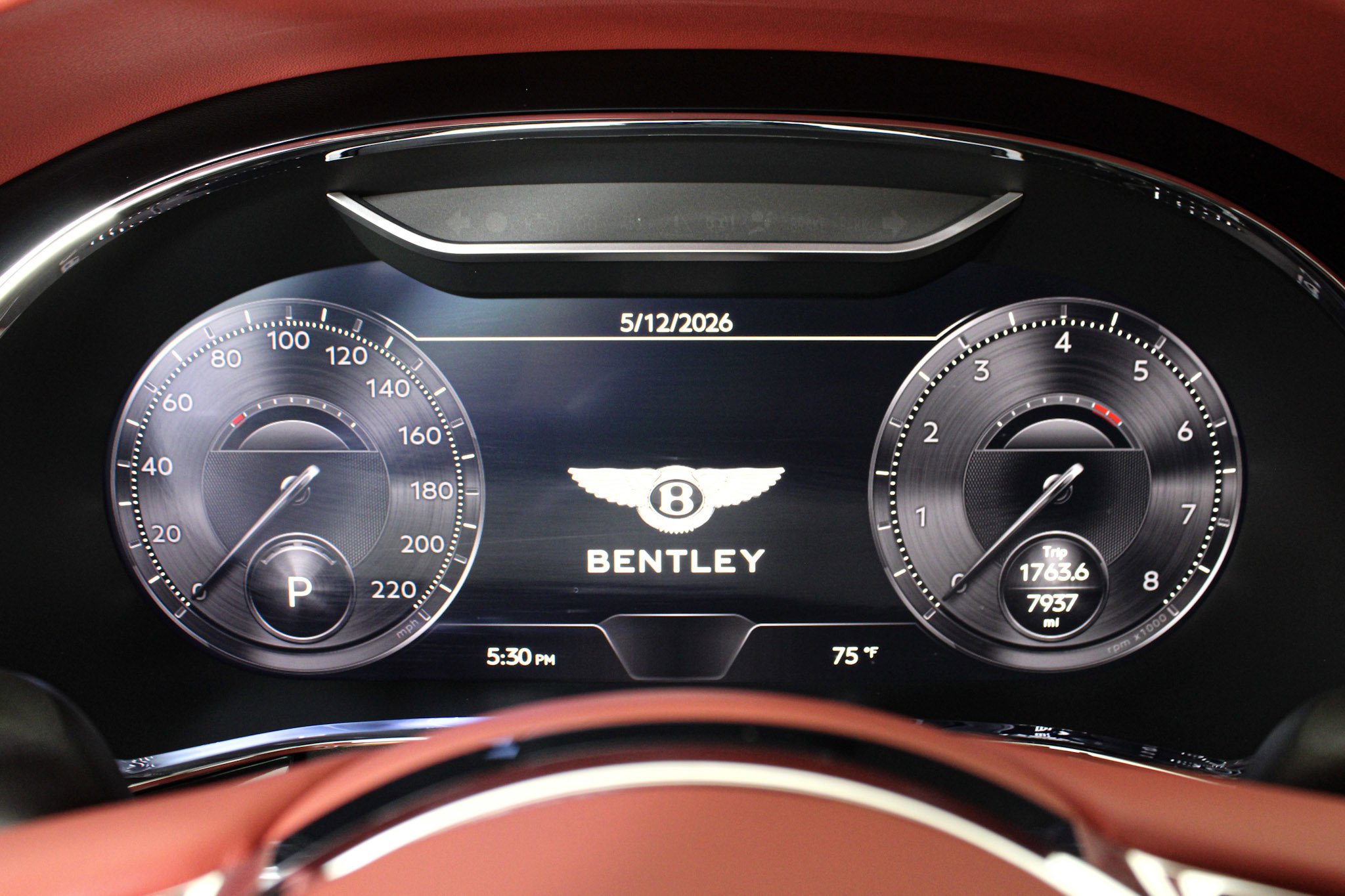 Used 2024 Black Bentley  image 39