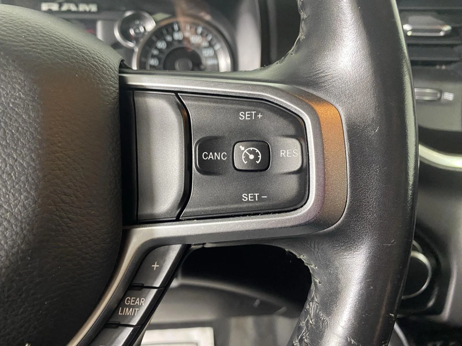 Used 2019 Granite Crystal Metallic Clearcoat Ram Big Horn/Lone Star image 19