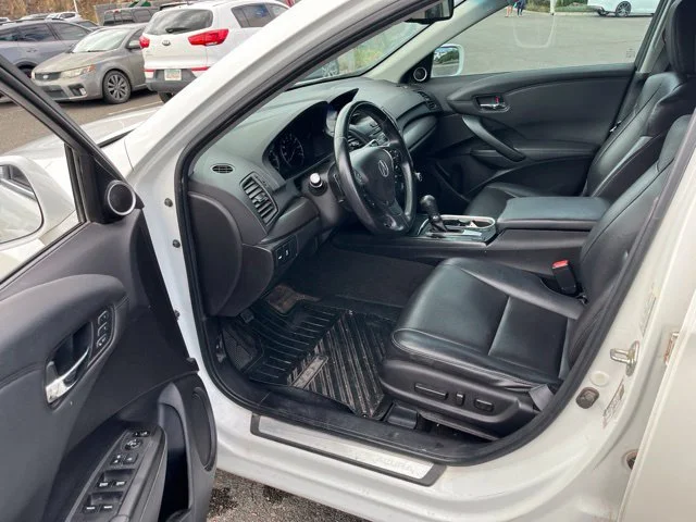 Used 2017 Diamond White Pearl Acura Base image 17
