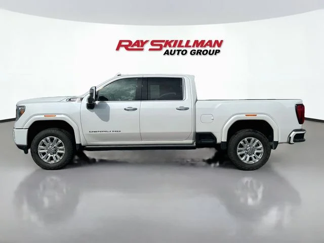 Used 2023 White GMC Denali image 4