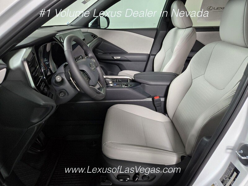 New 2026 Wind Chill Pearl Lexus PREMIUM AWD image 10