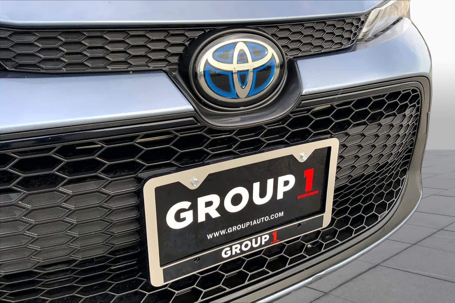 Used 2022 Celestite Toyota Hybrid LE image 29