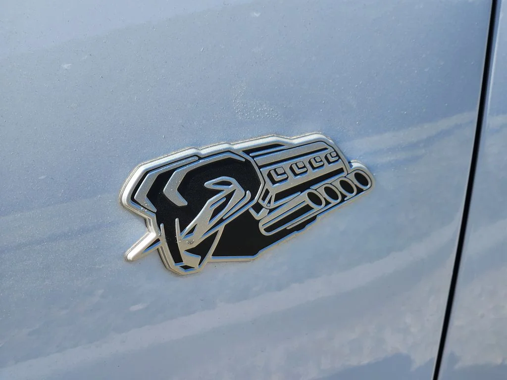 New 2026 Bright White Clear-Coat Exterior Paint RAM Big Horn/Lone Star image 8