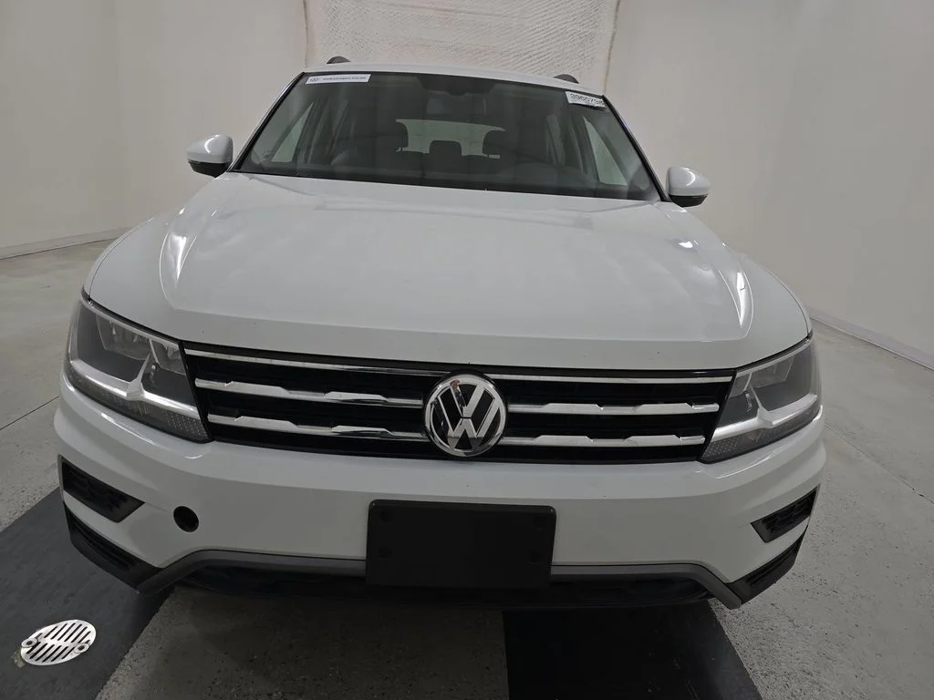 Used 2019 Volkswagen Tiguan SE with VIN 3VV3B7AX2KM065039 for sale in Kansas City