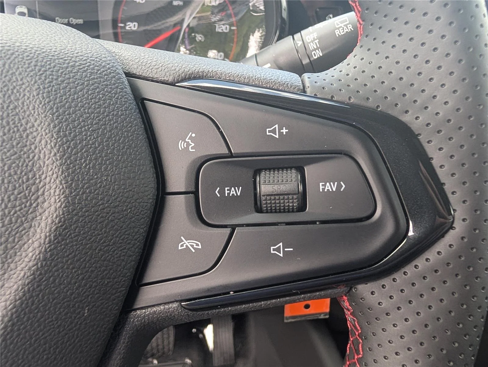 2026 Chevrolet Trax RS - Photo 22