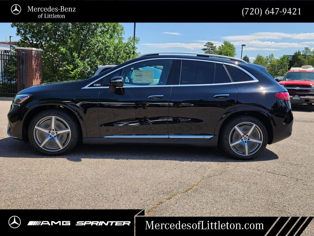 New 2026 Black Mercedes-Benz 320 SUV image 4