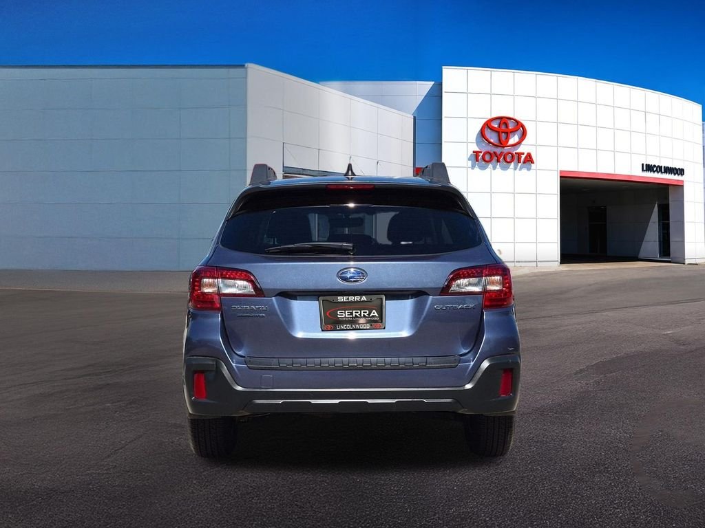 Used 2018 Blue Subaru 2.5i Premium image 11