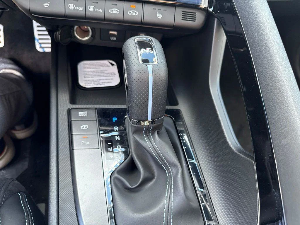 New 2026 Black Hyundai Base image 25