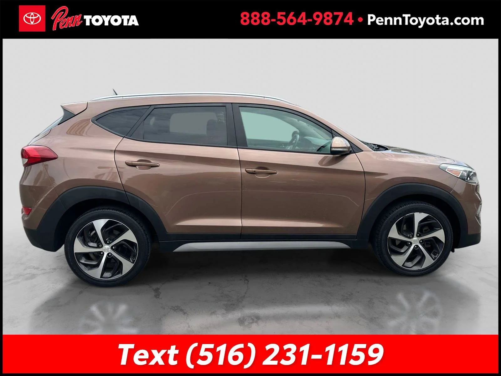 Used 2017 Hyundai Tucson Sport with VIN KM8J3CA22HU497551 for sale in Greenvale, NY