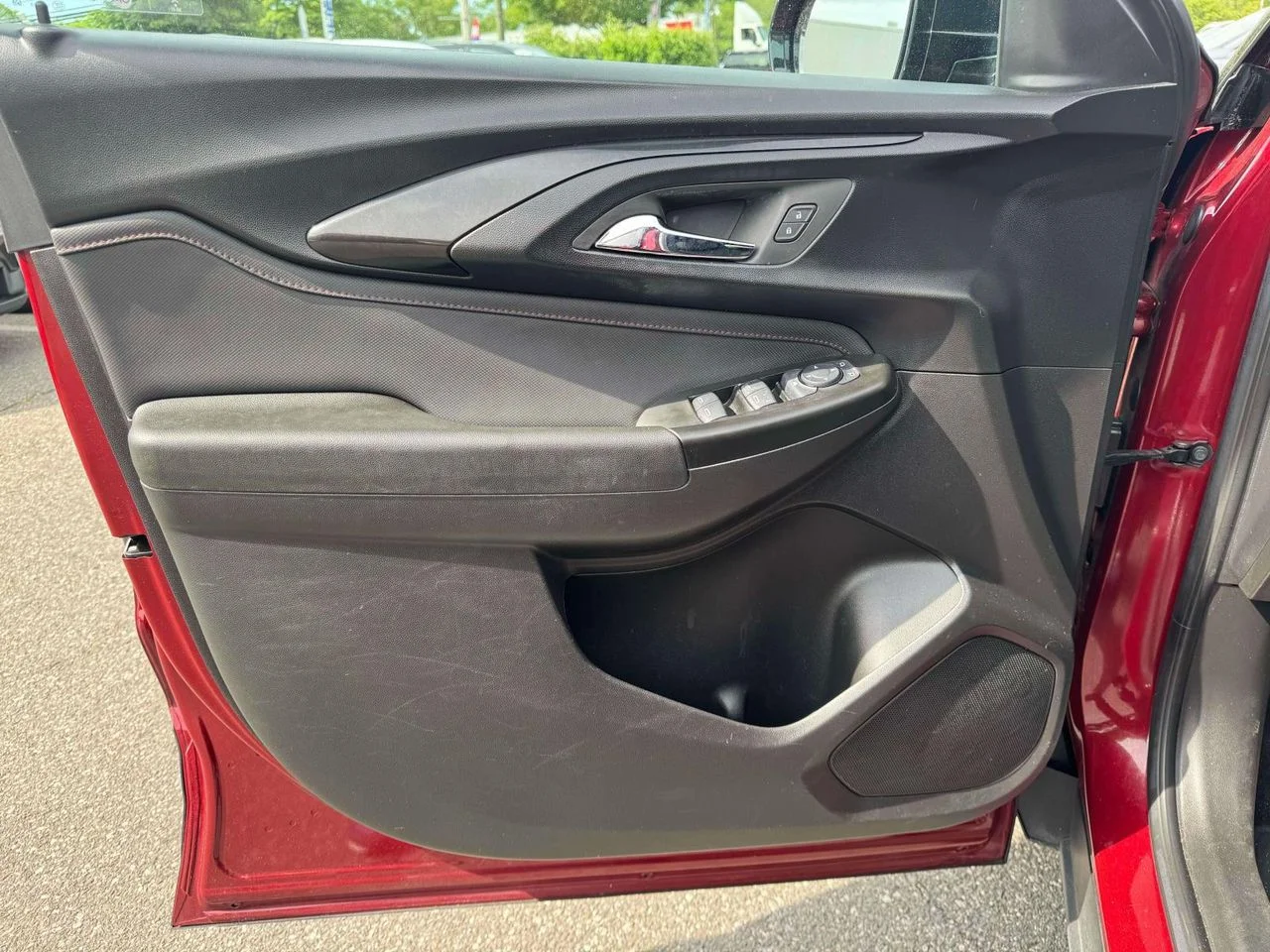 Used 2023 Crimson Metallic Chevrolet FWD RS image 18