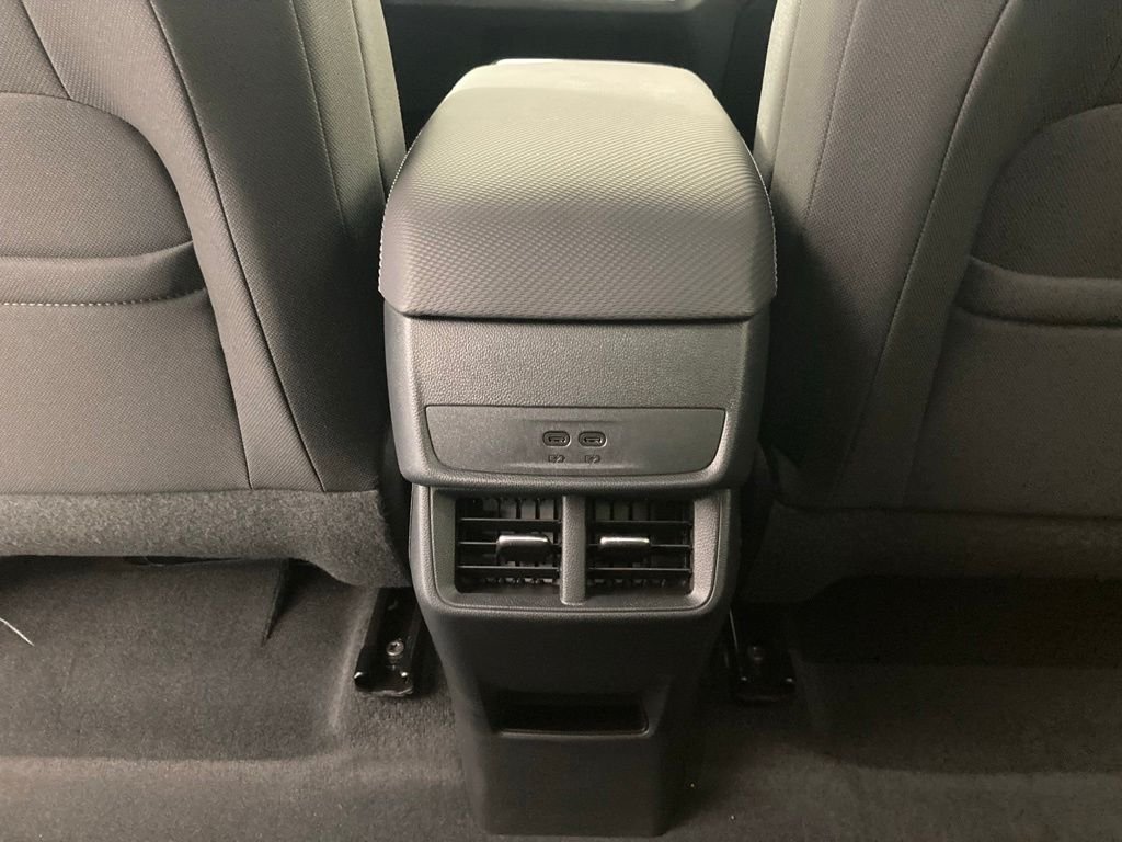 New 2027 Summit White Chevrolet LT image 13