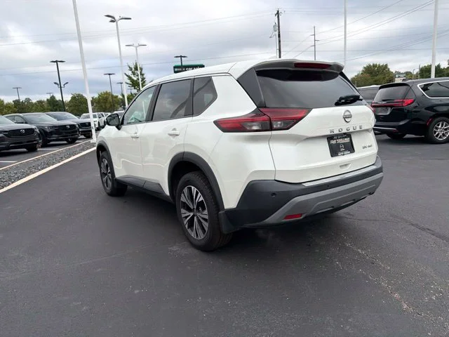 2023 Nissan Rogue SV - Photo 13