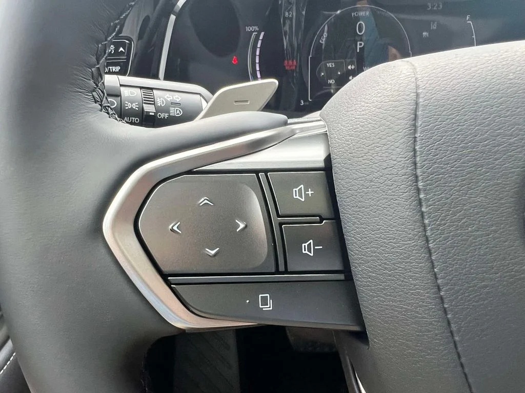 New 2026 Ultra White Lexus NX 450h+ LUXURY AWD image 21
