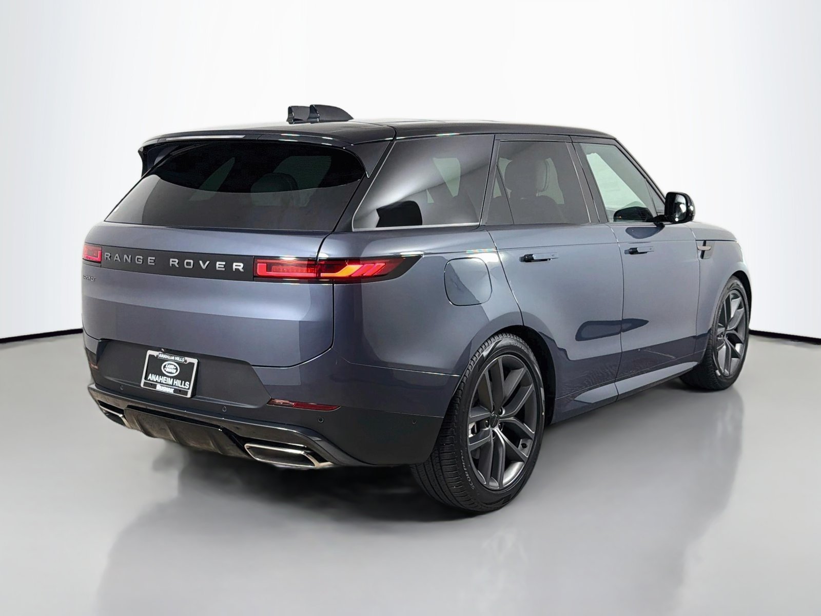 New 2026 Varesine Blue LAND ROVER SE image 5