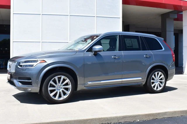 Used 2018 Gray Volvo T6 Inscription image 2