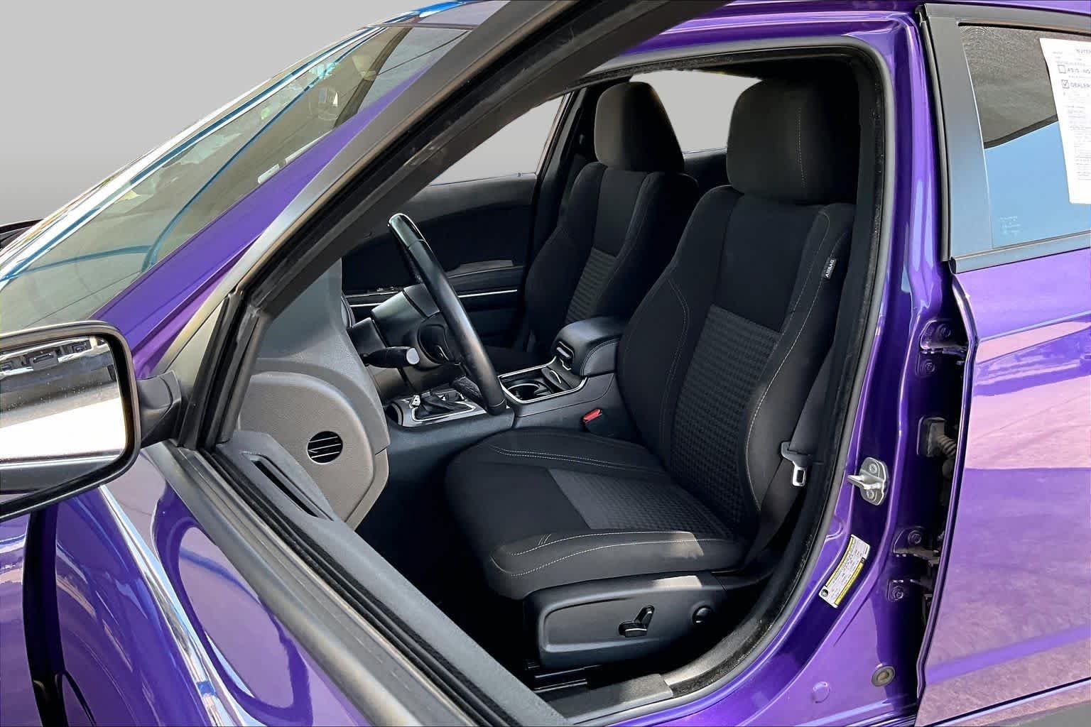 Used 2023 Plum Crazy Pearlcoat Dodge SXT image 8