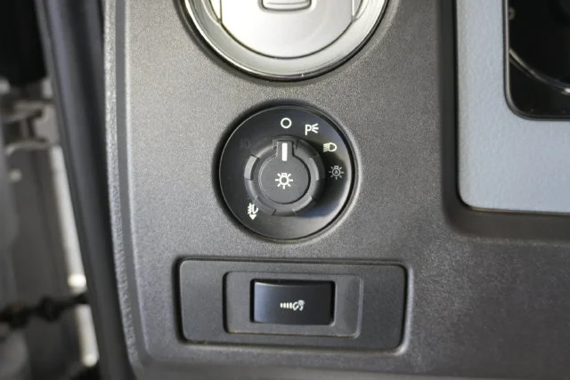 Used 2014 Ingot Silver Metallic Ford XLT image 22