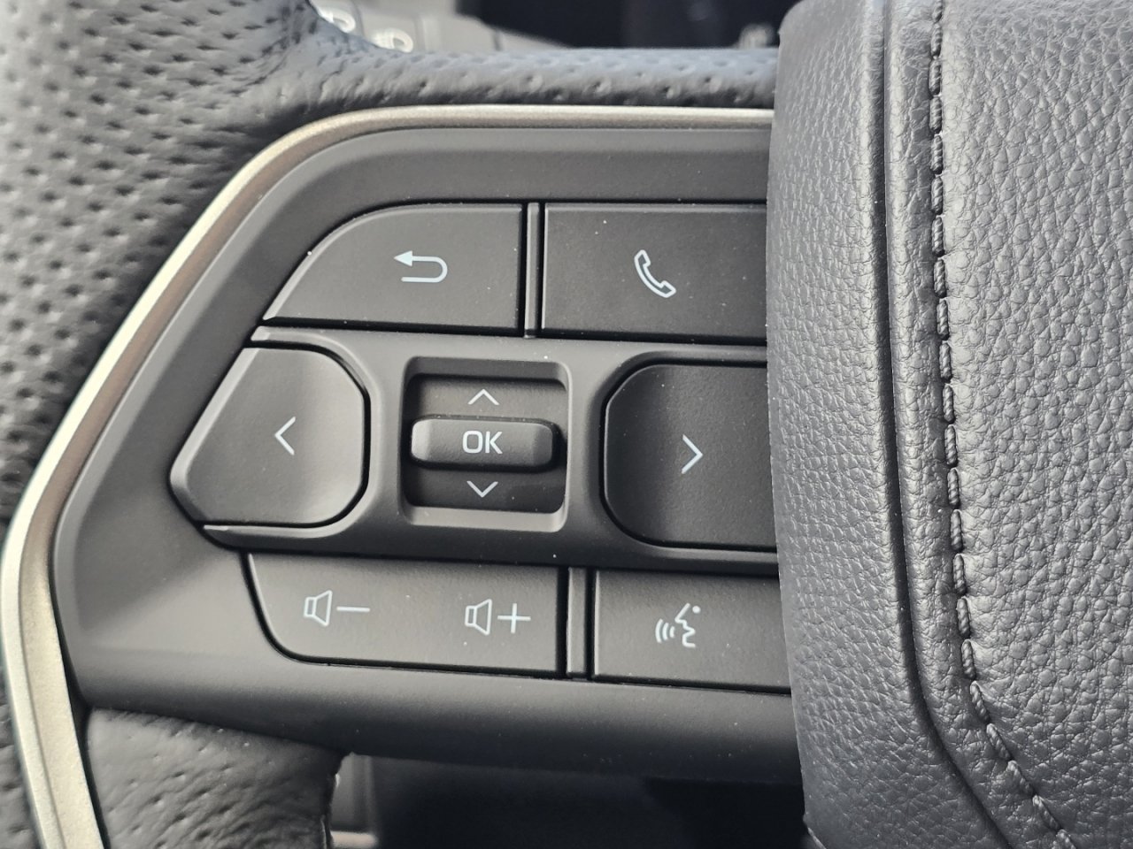 New 2026 Bronze Oxide Toyota Tacoma Trailhunter image 35