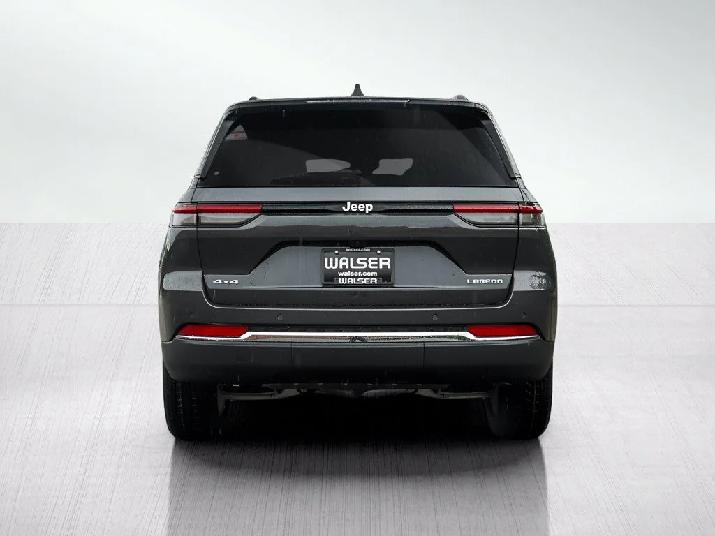 New 2026 Baltic Gray Metallic Clearcoat Jeep Laredo X image 5