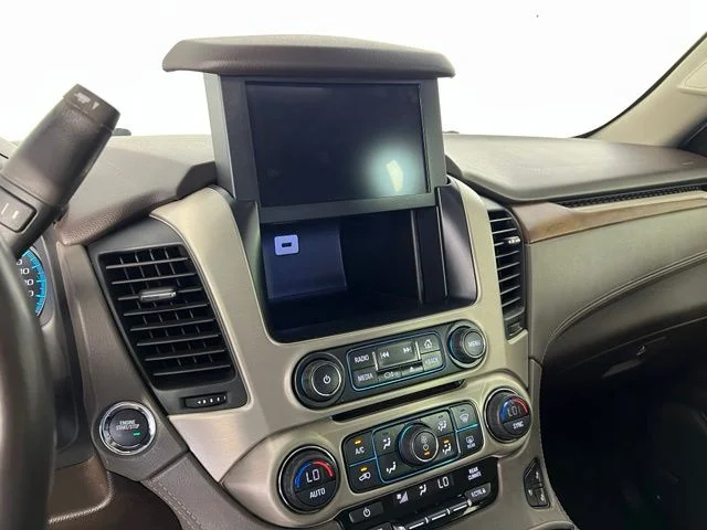 Used 2020 Gray GMC Denali image 25