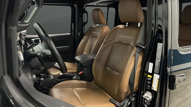 Used 2022 Black Clearcoat Jeep Rubicon image 9