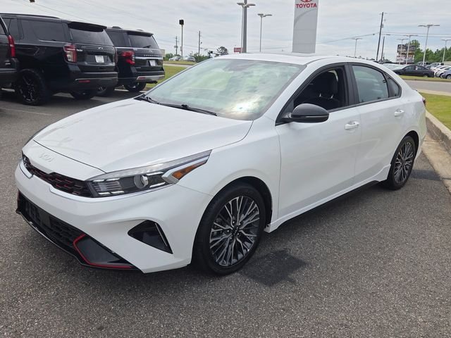 Used 2024 White Kia GT-Line image 3