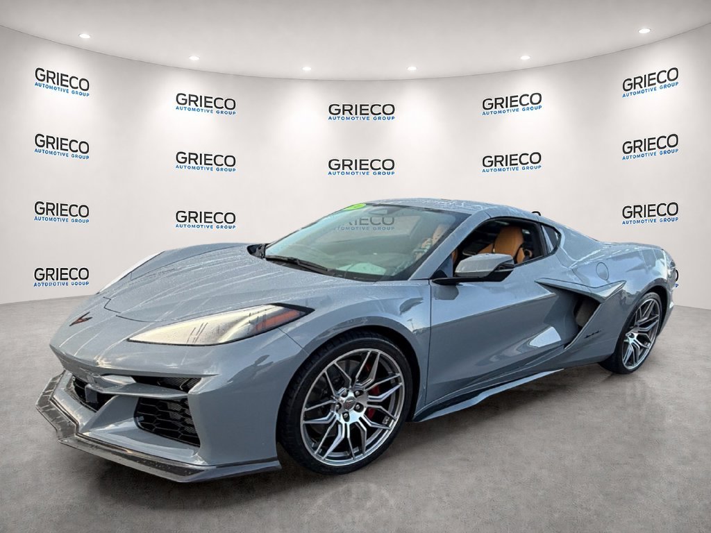 Used 2024 Gray Chevrolet Z06 image 3