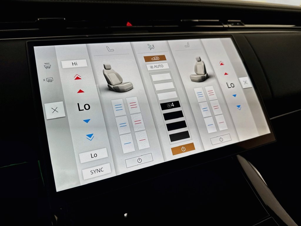 New 2027 Tourmaline Brown in Satin finish Land Rover SV image 16